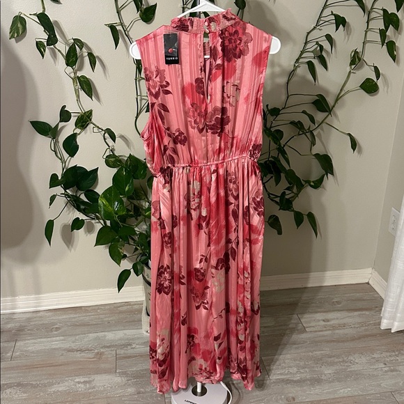 Torrid Pink Floral Midi Dress - Picture 9 of 16